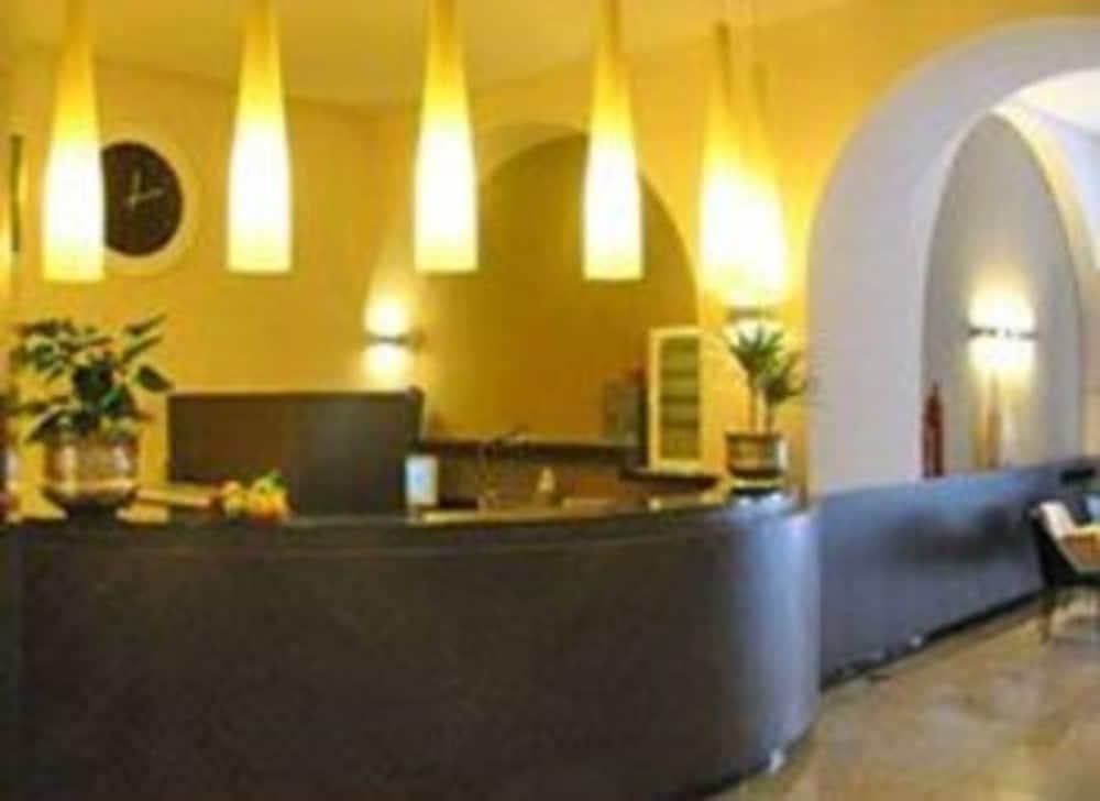 Hotel Europa Foggia Kültér fotó