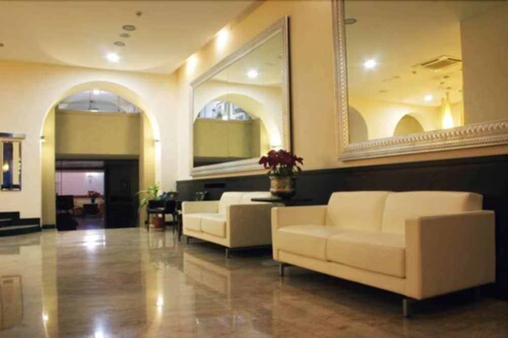 Hotel Europa Foggia Kültér fotó