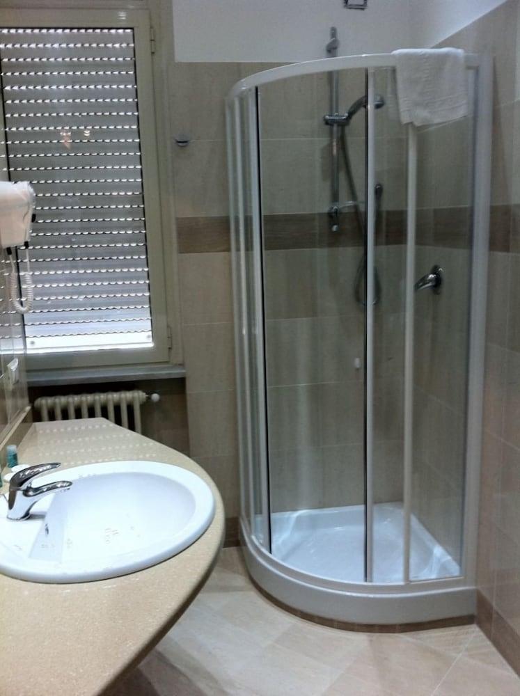 Hotel Europa Foggia Kültér fotó