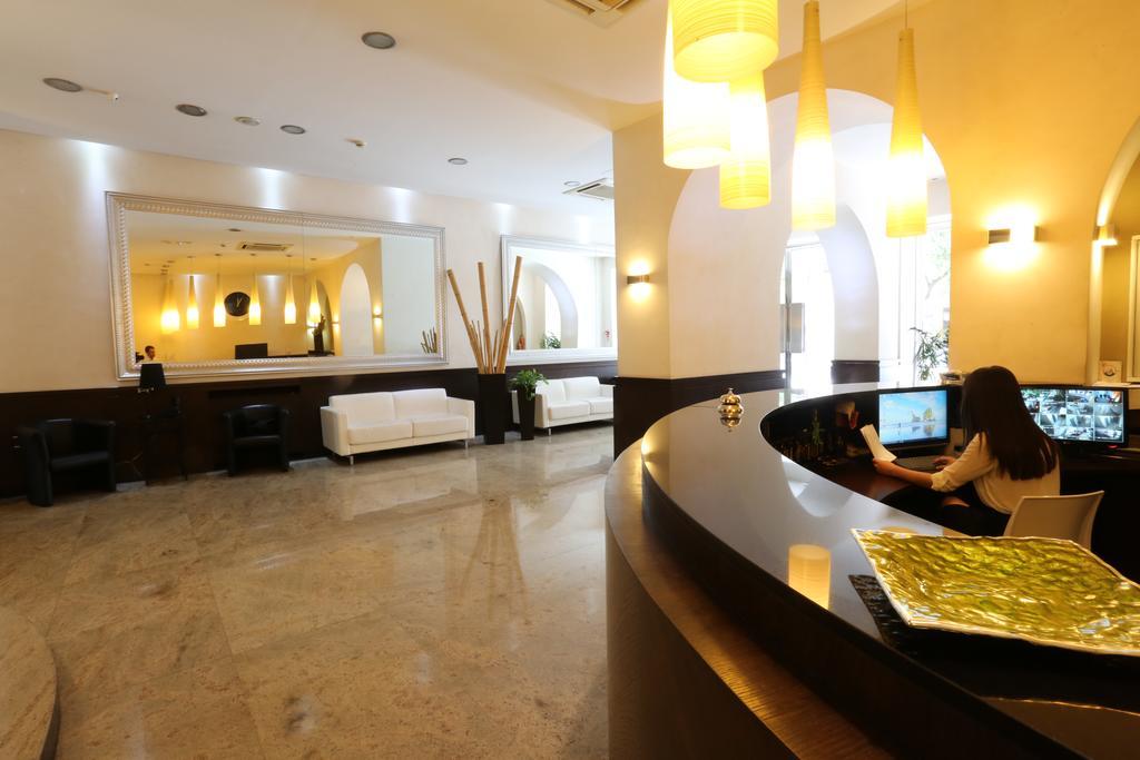 Hotel Europa Foggia Kültér fotó