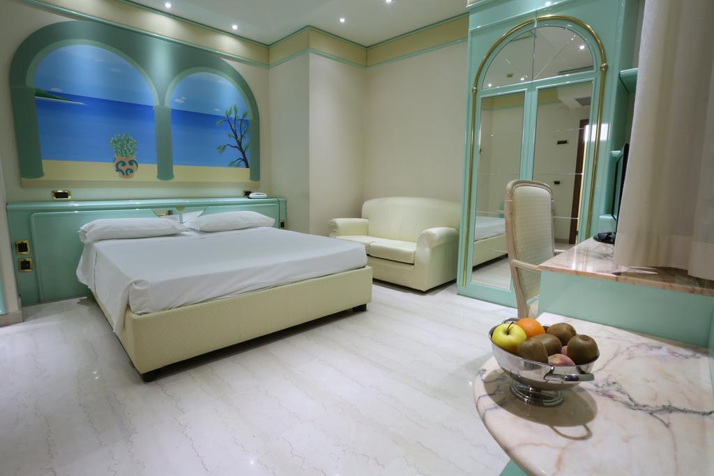 Hotel Europa Foggia Kültér fotó