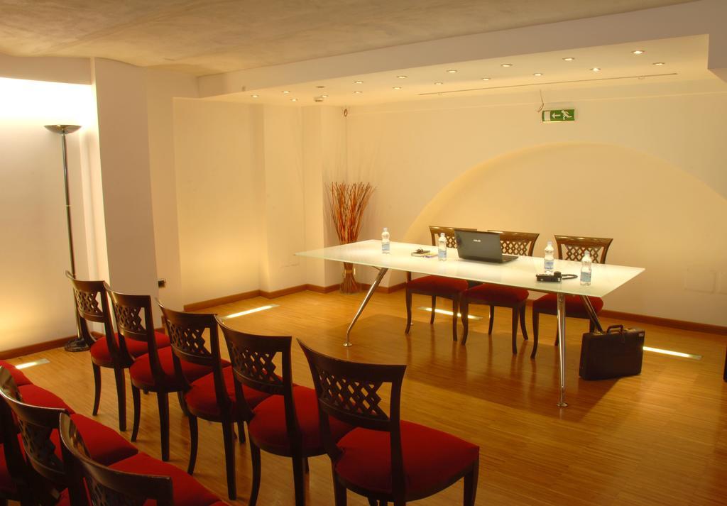 Hotel Europa Foggia Kültér fotó
