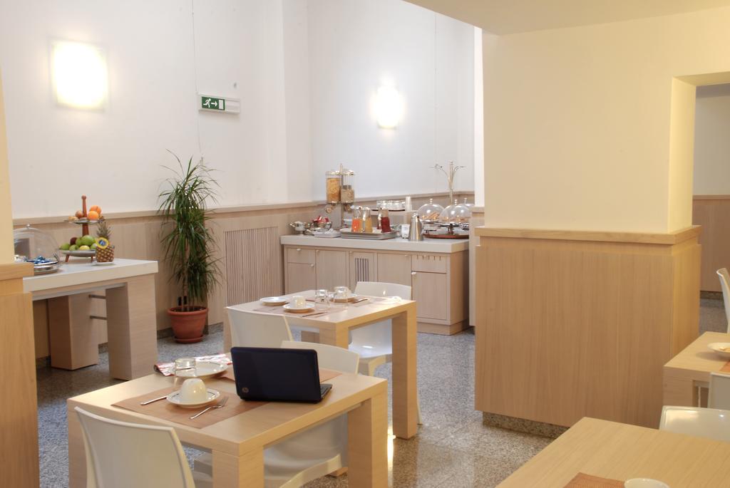 Hotel Europa Foggia Kültér fotó
