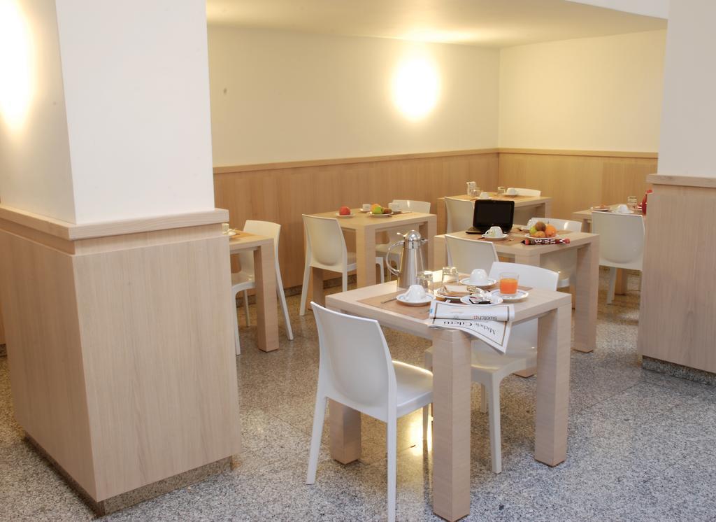 Hotel Europa Foggia Kültér fotó