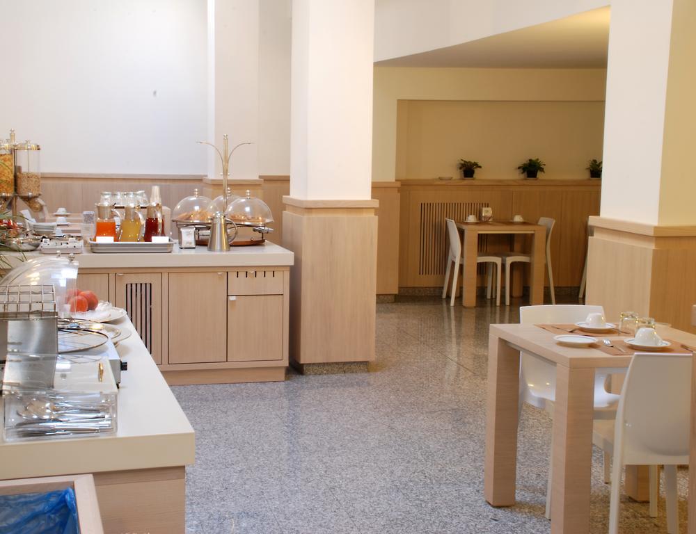 Hotel Europa Foggia Kültér fotó
