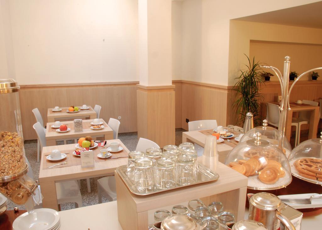 Hotel Europa Foggia Kültér fotó